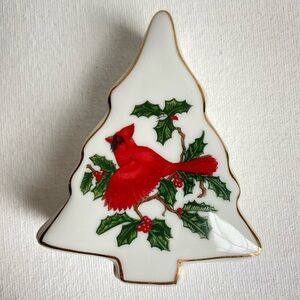 Lefton China Cardinal Holly vintage Christmas Tree lidded trinket box gold trim